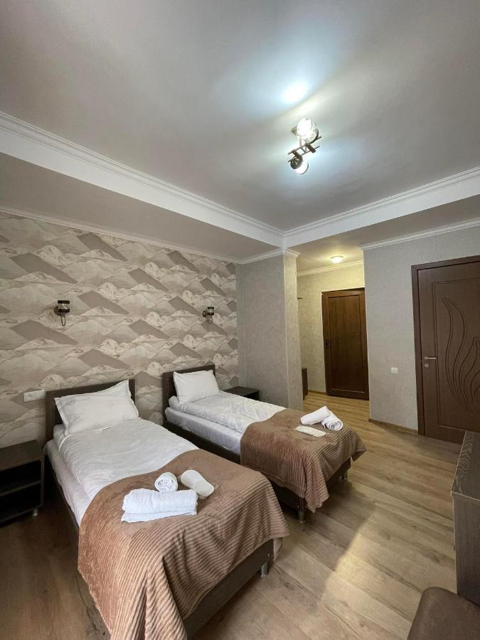 Hotel Shina カズベギ エクステリア 写真